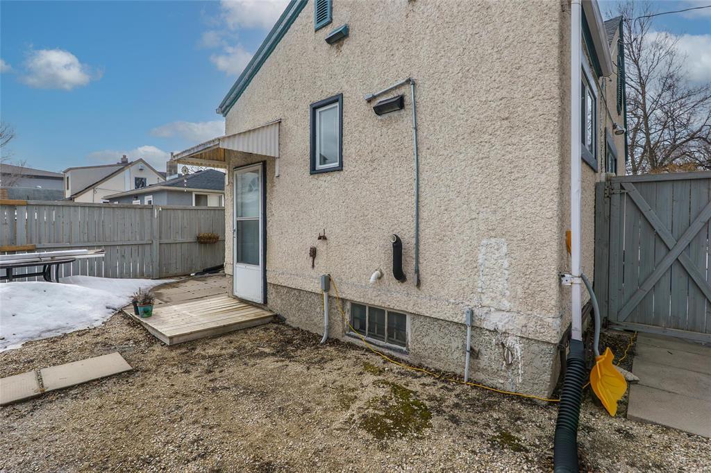 12 Hastings Boulevard