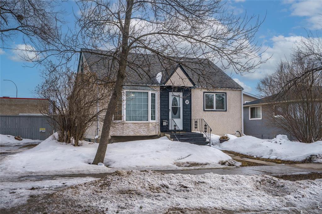12 Hastings Boulevard