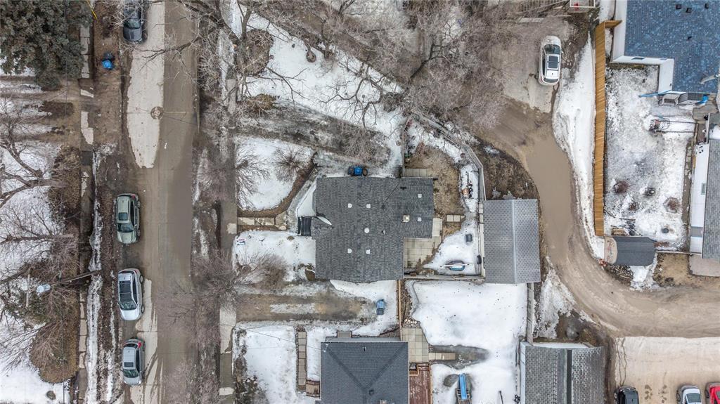 12 Hastings Boulevard