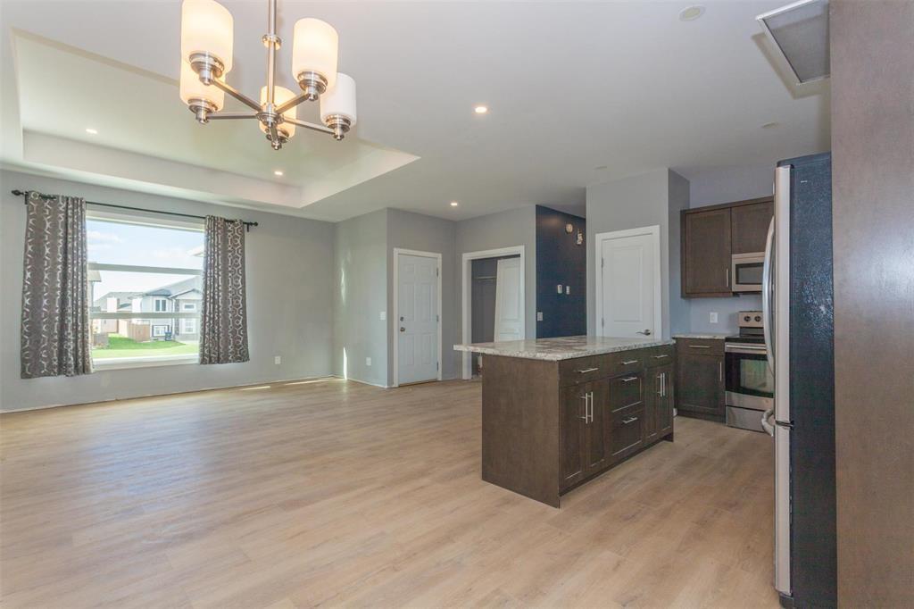 49 PARKHILL Crescent