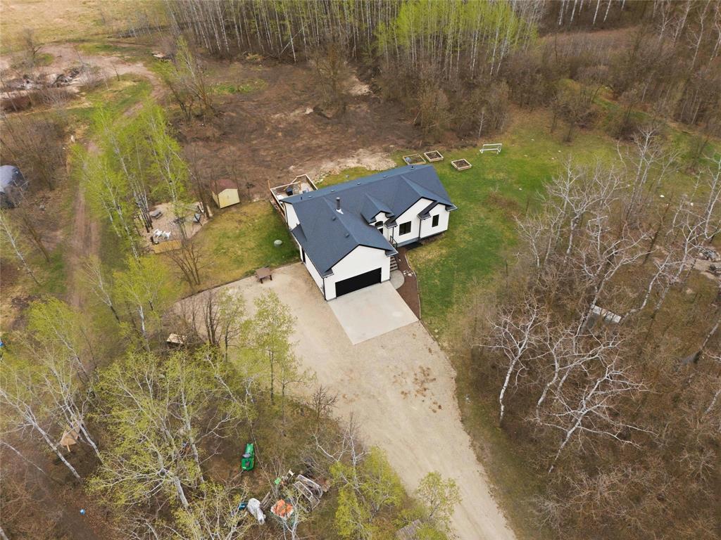 24 MILLAR Drive