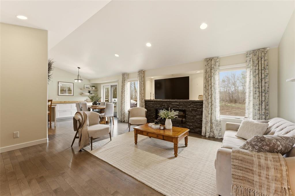 24 MILLAR Drive
