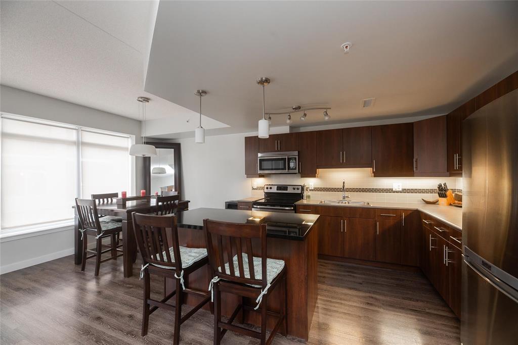 201 25 Amy Street