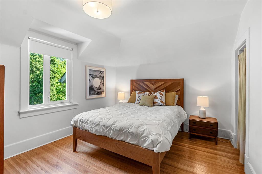 31 Deer Lodge Place