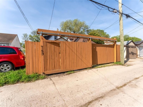 749 Boyd Avenue