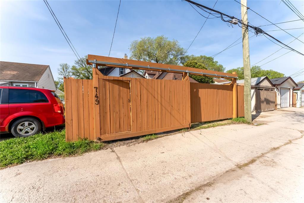 749 Boyd Avenue