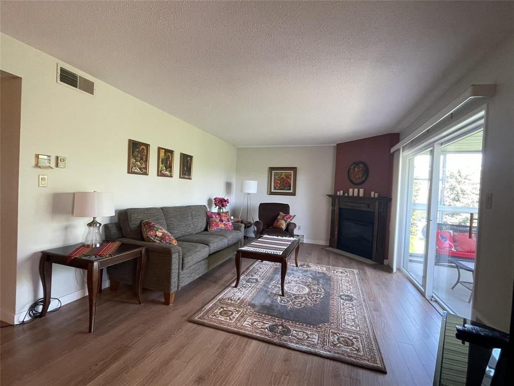 210 60 Dunkirk Drive