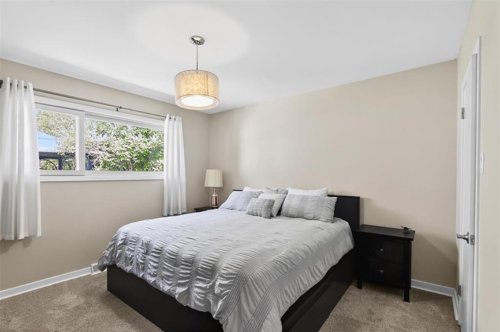 7 Thackeray Avenue