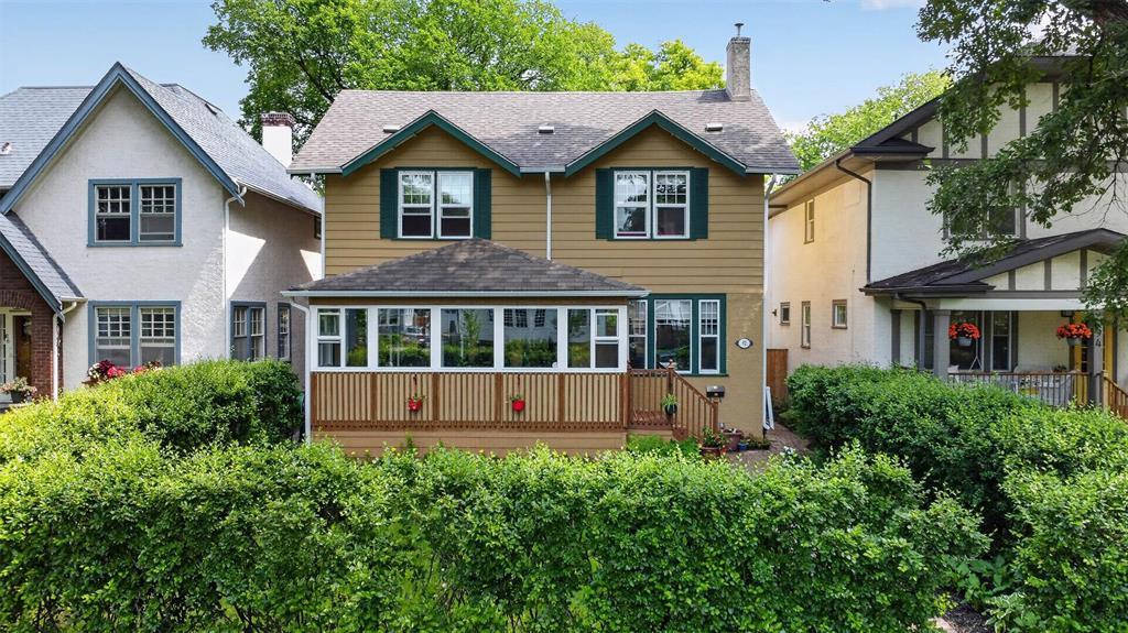 202613387_0.jpg 92 Niagara Street