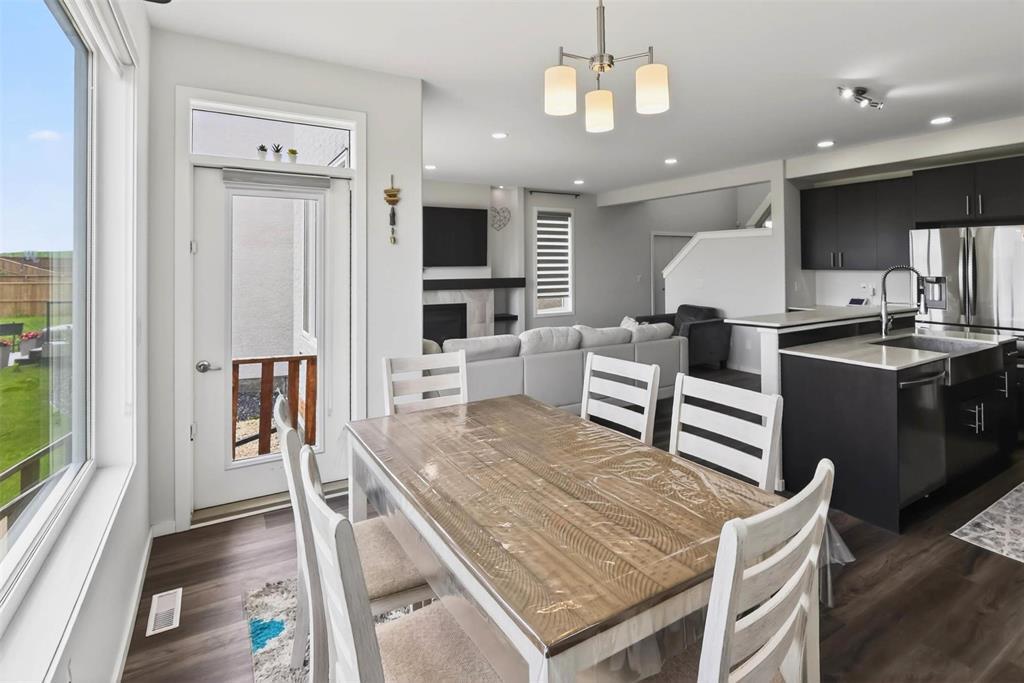117 Douglas Henning Bay