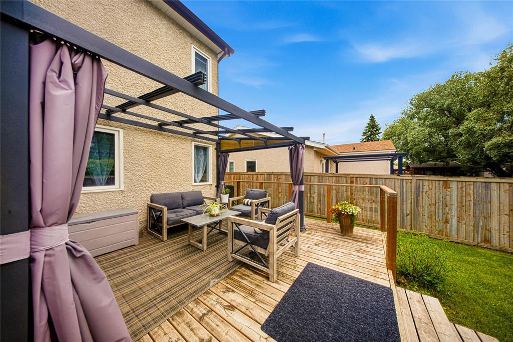 157 Rutledge Crescent