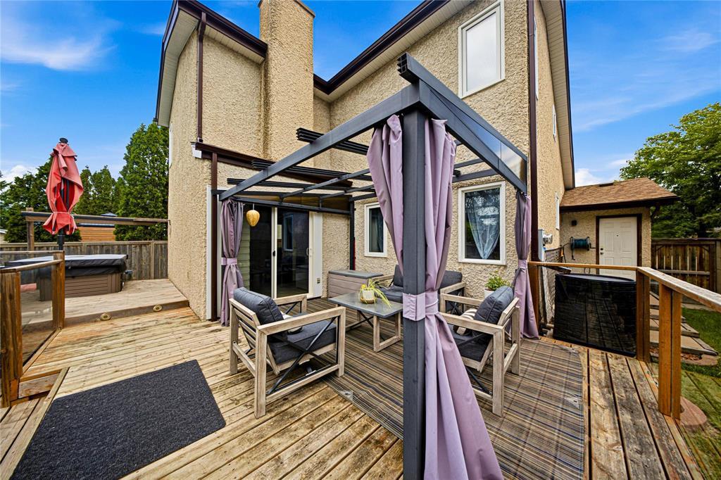 157 Rutledge Crescent