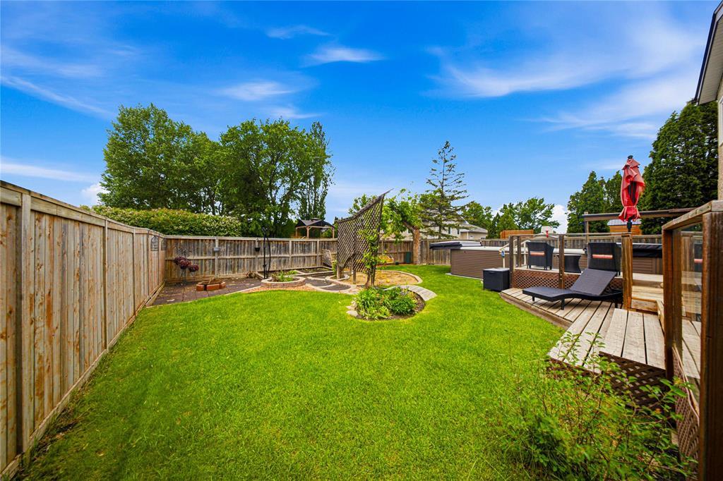 157 Rutledge Crescent