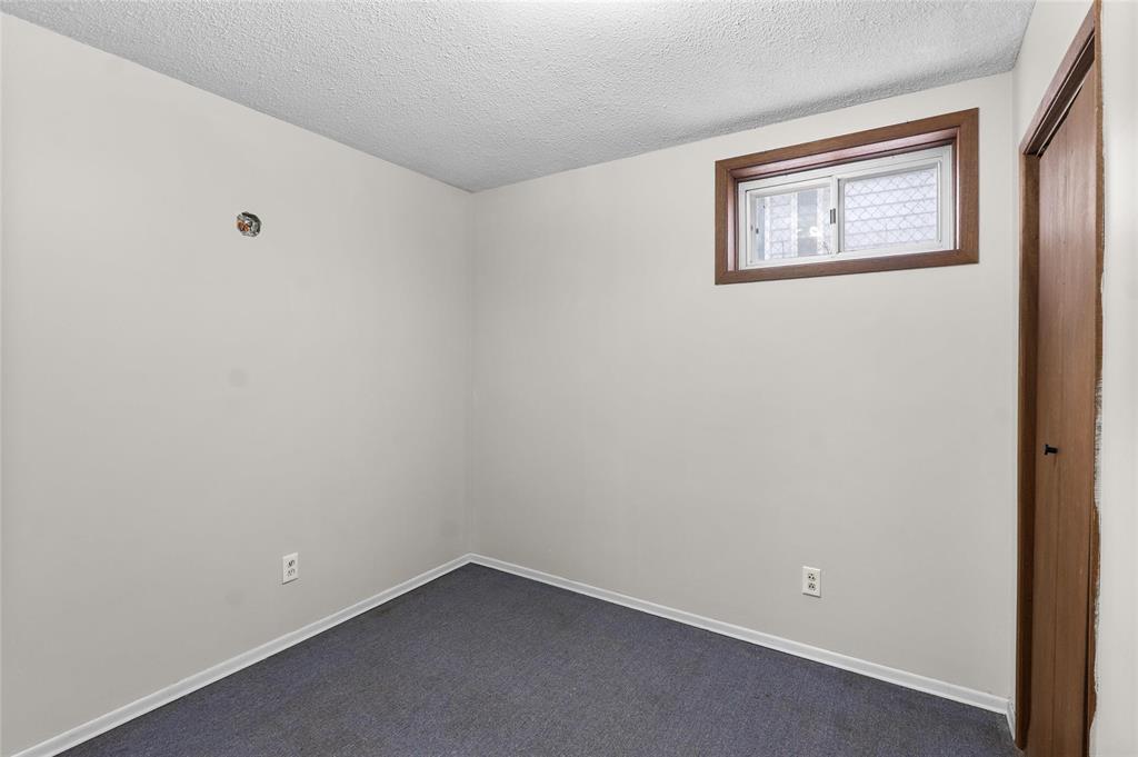 114 7TH S Street