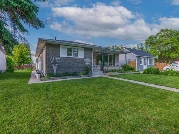 301 Kingsford Avenue