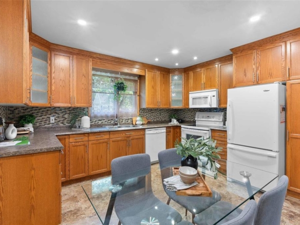 301 Kingsford Avenue