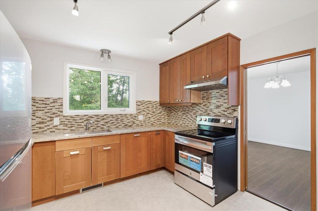 118 Thatcher Drive