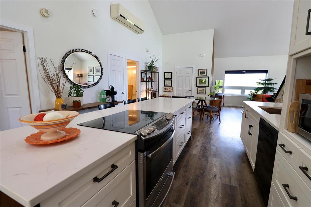 645 Chrypko Drive