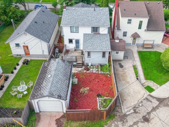 39 Martin Avenue W