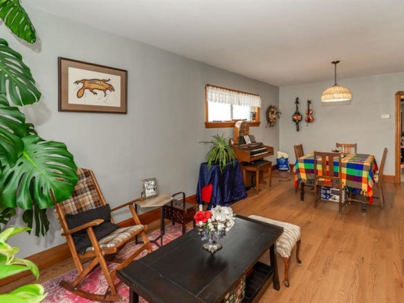 39 Martin Avenue W