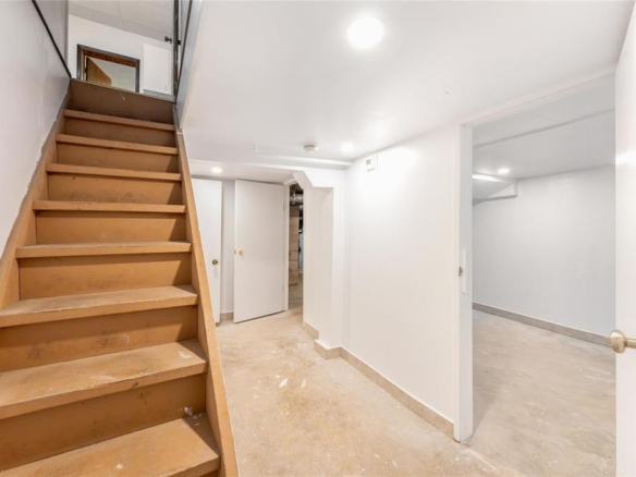 494 Langside Street