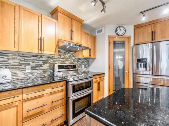 11 250 Amber Trail
