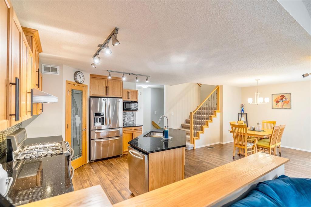 11 250 Amber Trail