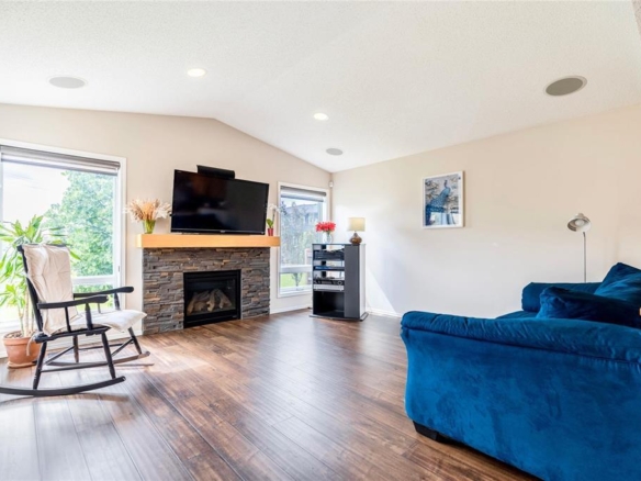 11 250 Amber Trail