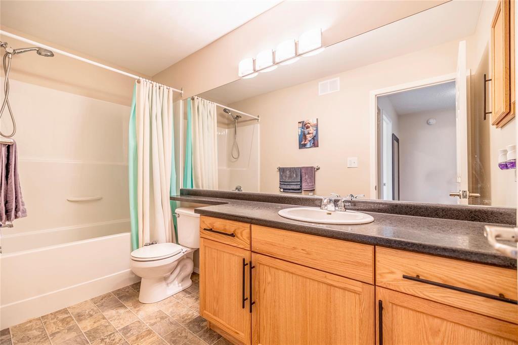 11 250 Amber Trail