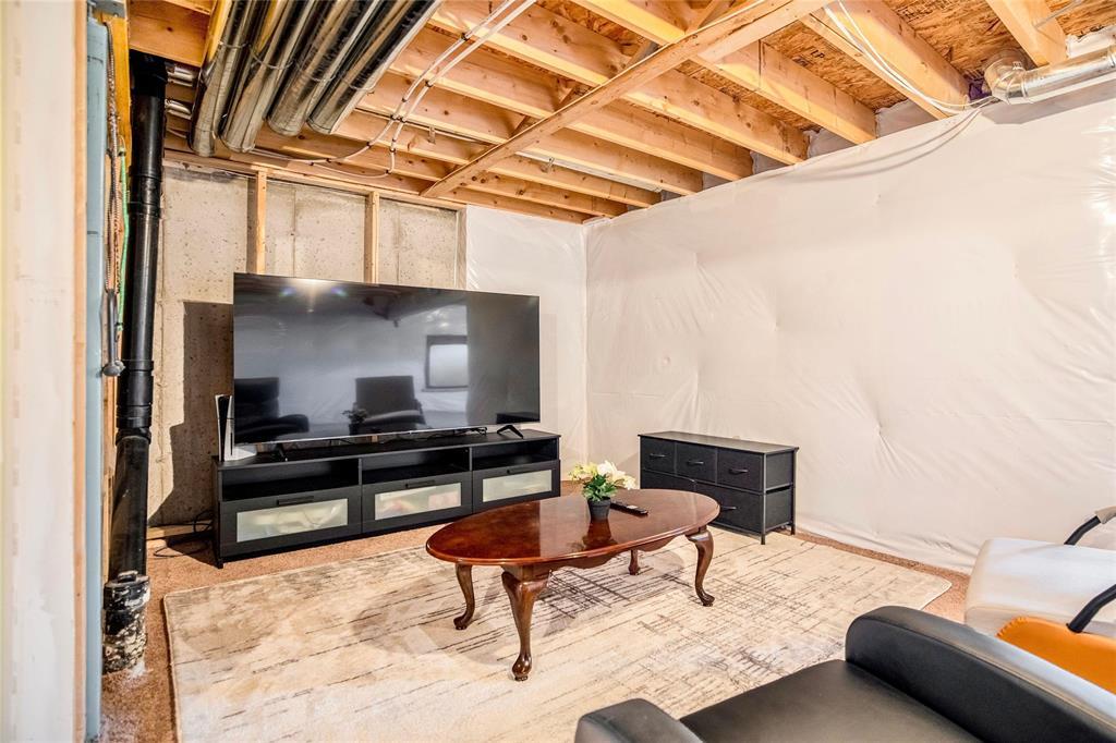 11 250 Amber Trail