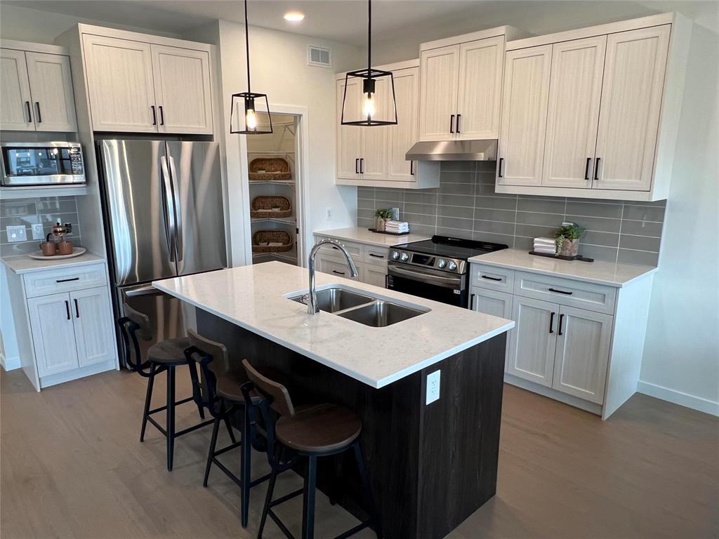 324 Desrosiers Drive
