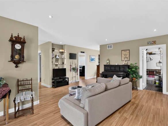 1847 Carriere Drive