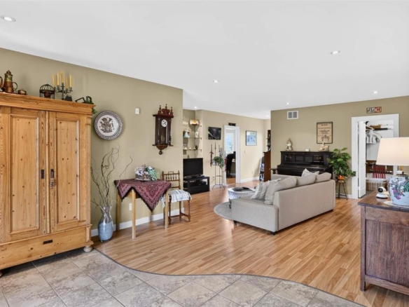1847 Carriere Drive