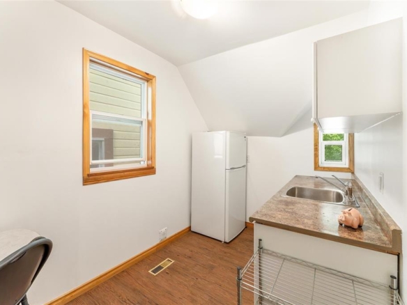 494 Langside Street