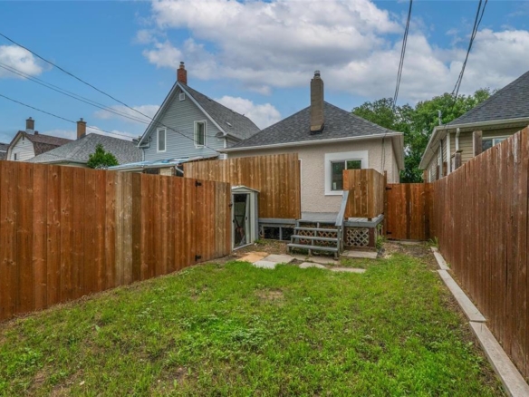 208 Harbison Avenue