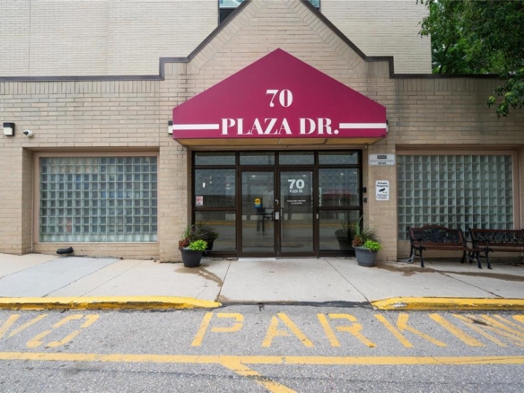 1312 70 Plaza Drive
