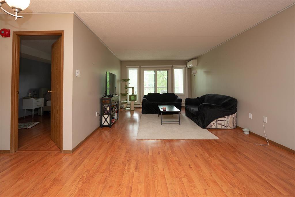 1312 70 Plaza Drive