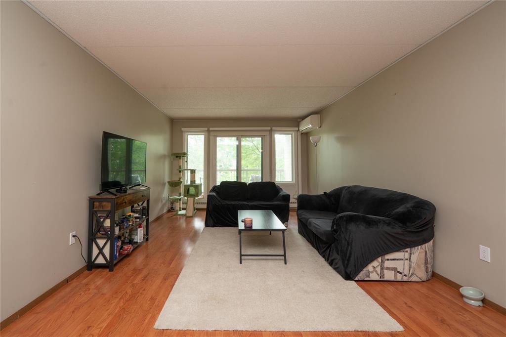 1312 70 Plaza Drive