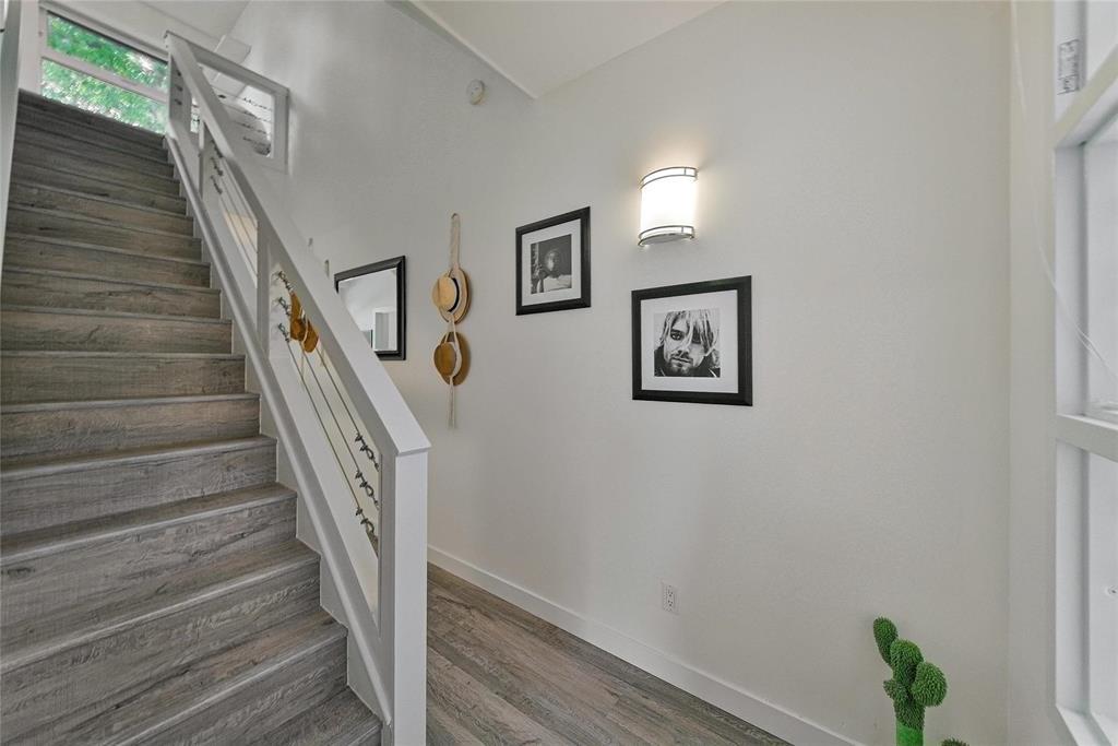 2 193 Horace Street