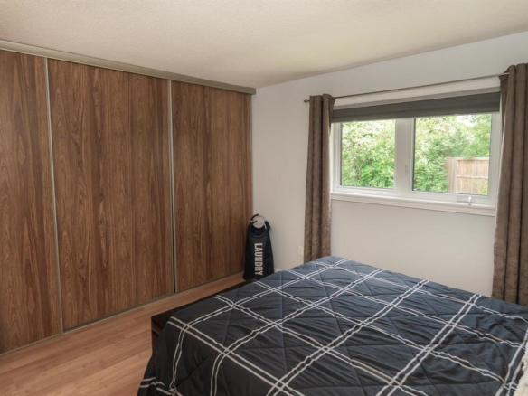 42 Chaldecott Cove