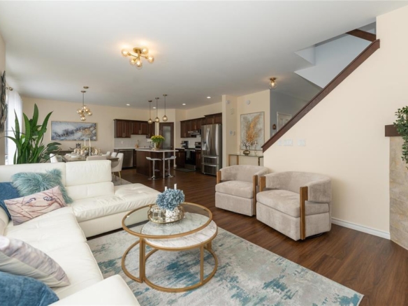 28 Maple Creek Road