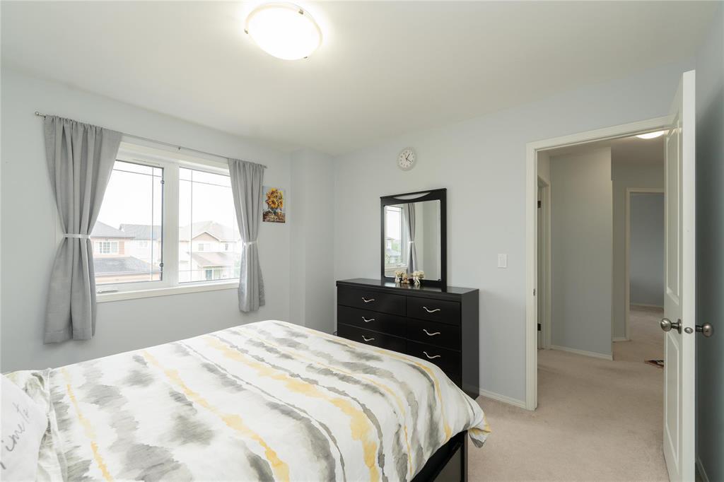 28 Maple Creek Road