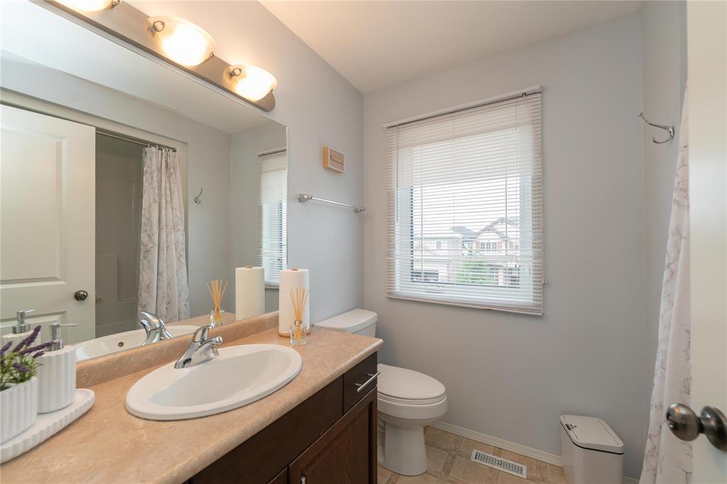 28 Maple Creek Road