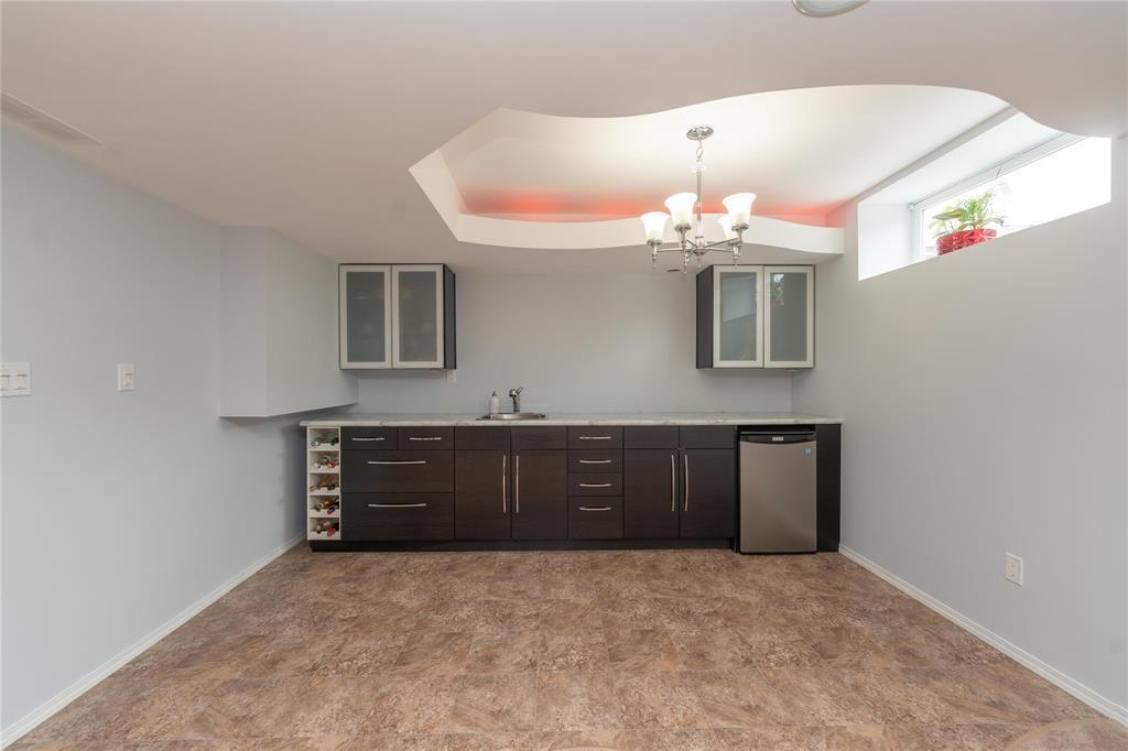 28 Maple Creek Road