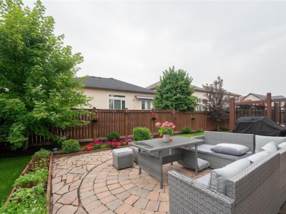28 Maple Creek Road